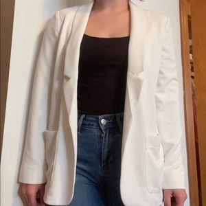 Chico’s white textured blazer, fits 4/6